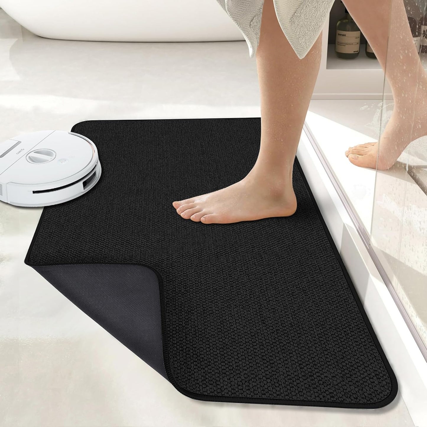 Bath Mat,Ultra Thin Bathroom Runner Rugs,Large Bath Mats for Bathroom,Quick Dry,Non-Slip,Machine Washable,Low Pile,Bath Rug,Shower Outside,Sink,Home Decor Accessories.Black,1'5"x2'11"(17x35inch)