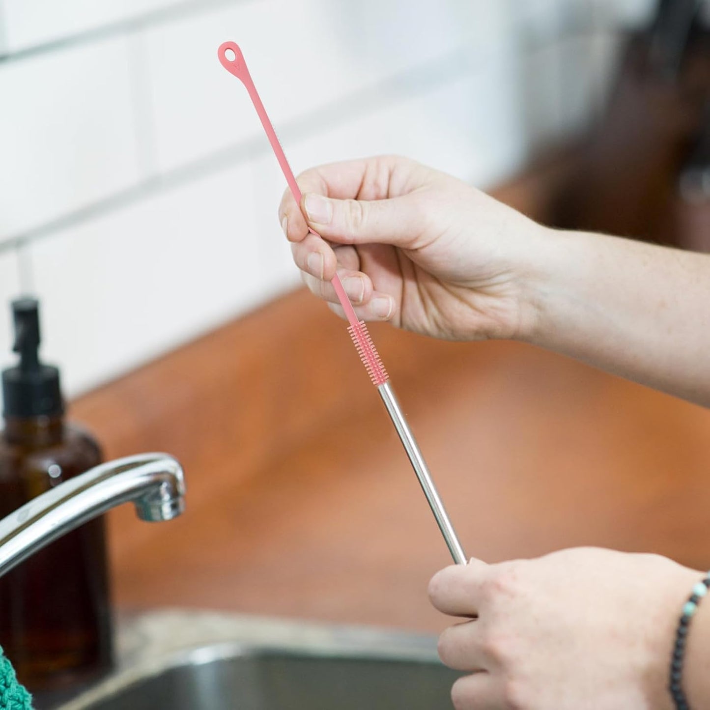 2pcs Silicone Straw Cleaner Brush, 9.44in Extra Long Reusable Straw Brush for Stanley, Metal, Glass Straws, Bendable Travel Drinking Bottle Lid Cleaning Tool for Crevice Pipe Tube (Pink, Blue)