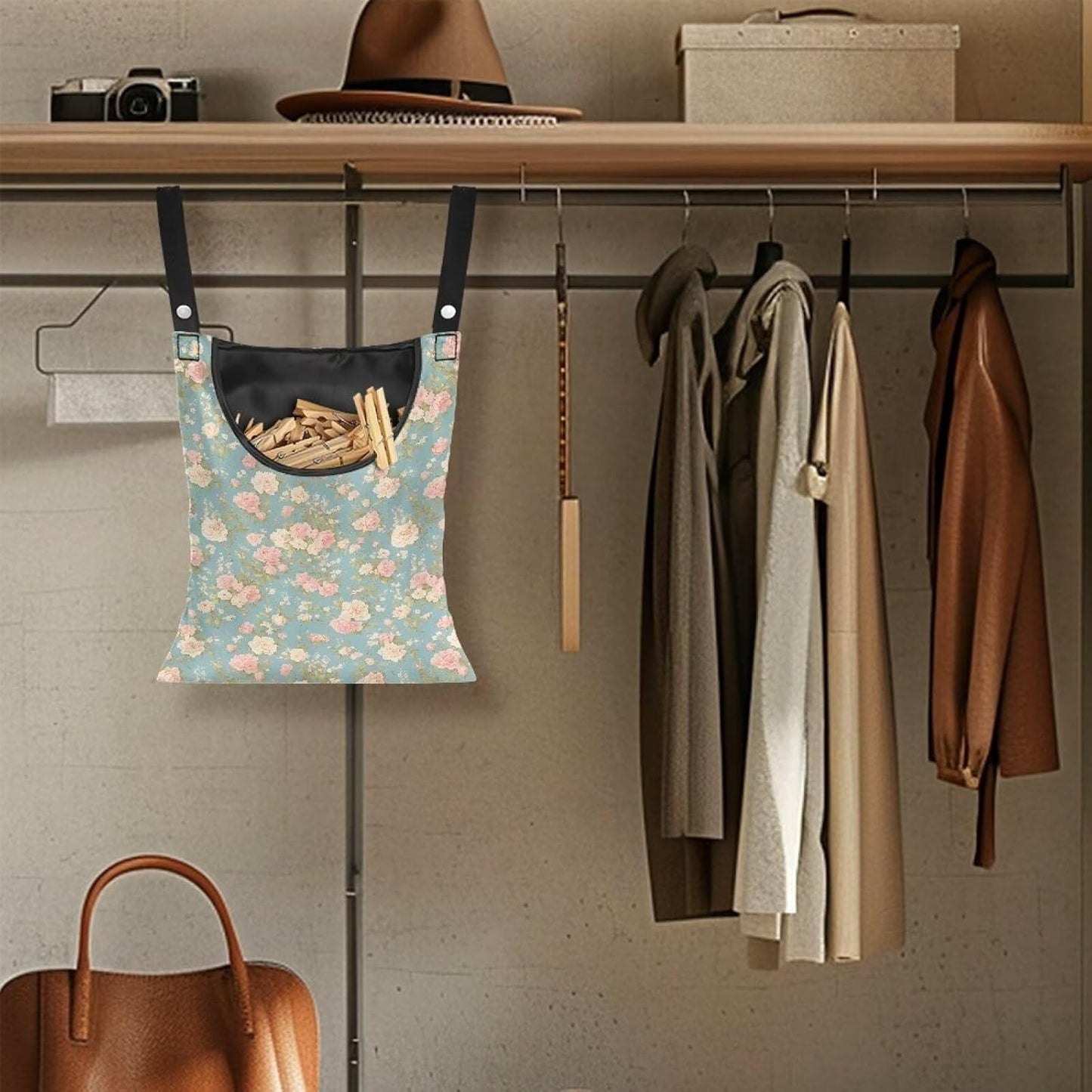 Clothes Pin Hanging Bag with Big Opening Storage Clothes Pins & Mini Clothespins Fits Retractable Clothes Line Outdoors - Flowers Pink