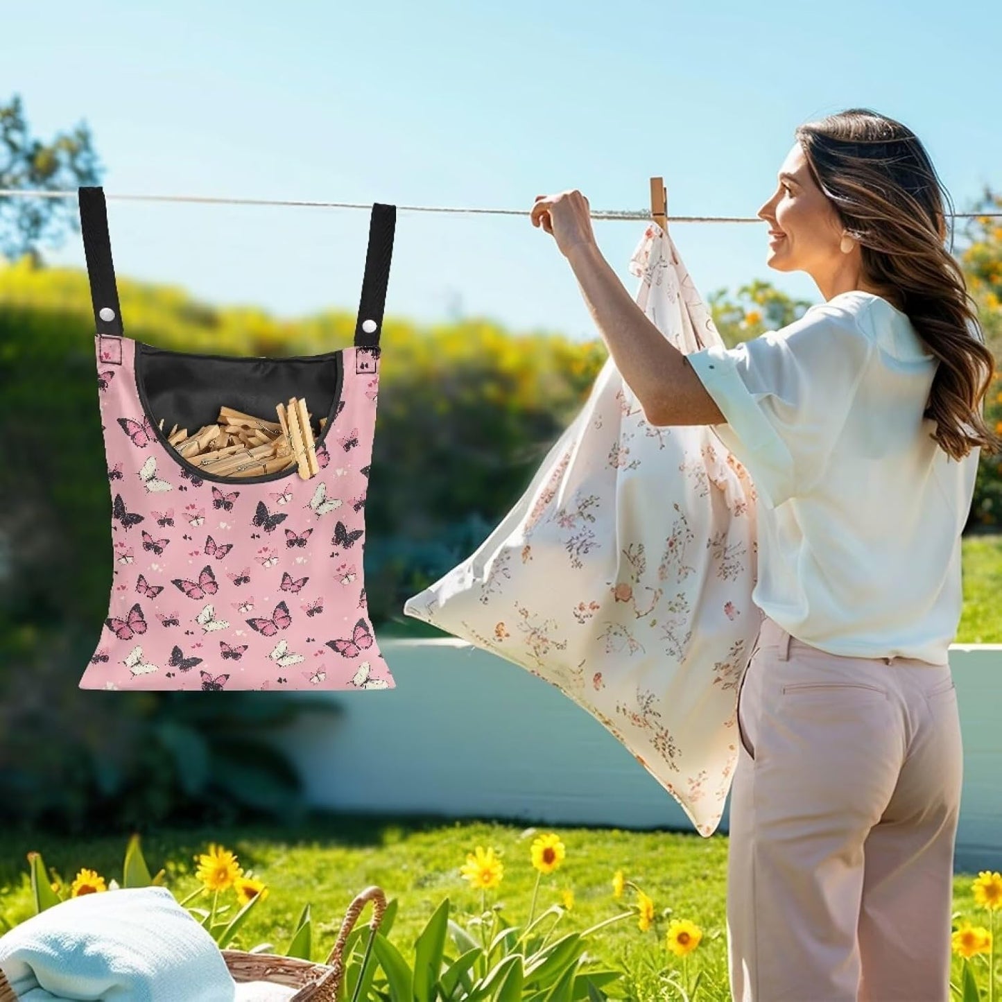 Butterfly Print Clothes Pin Hanging Bag, Stylish Clothespin Bag with Hanging Rope Clothes Pins Bag Holder Outdoor for Clothespin