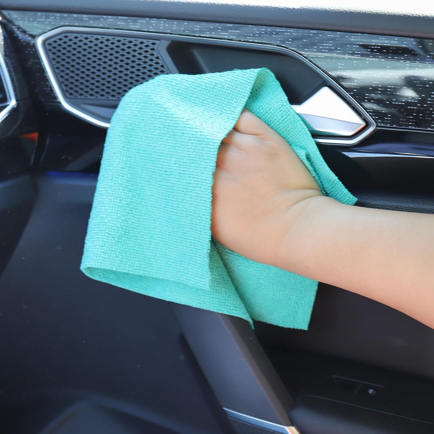 Tricol Clean Profesional Resuable Lint Free Microfiber Edgeless Cleaning Cloth 50PK Cleaning Rags,Absorbent Microfiber Wipes in Dispenser Box for Housekeeping, Car Cleaning（12 * 12 Inches）（ Green 1）